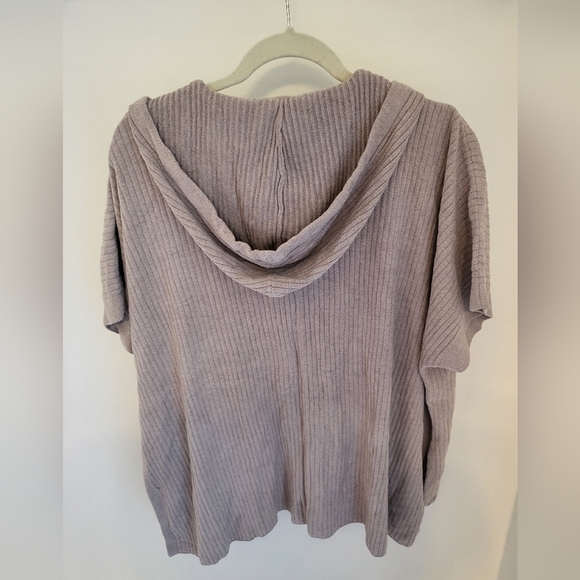 Barefoot dreams cozy chic ultra light zip short sleeve hoodie small/med - Picture 3 of 8